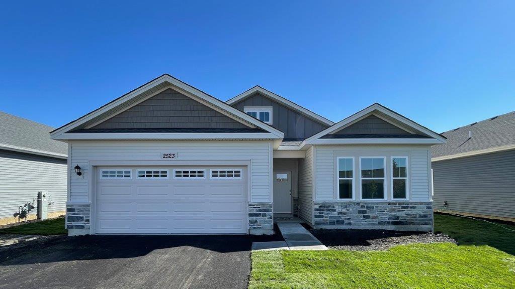 BRISTOL - Cambridge Lakes North Ranch Single Family: Pingree Grove, Illinois - D.R. Horton