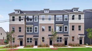 825 Hammers Lane (Carlton)