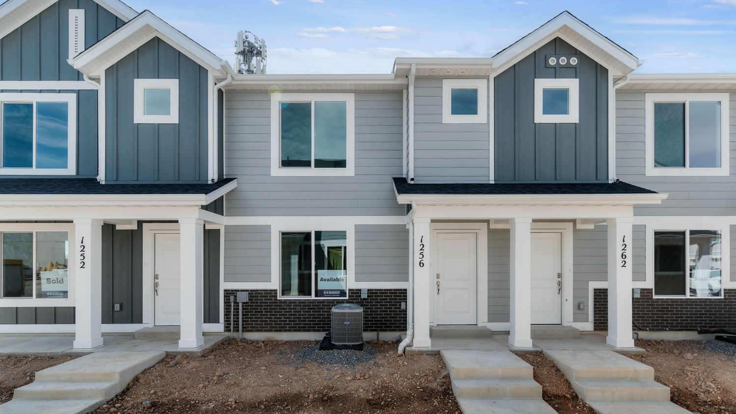 Dalton - Dixon Creek Townhomes: Harrisville, Utah - D.R. Horton