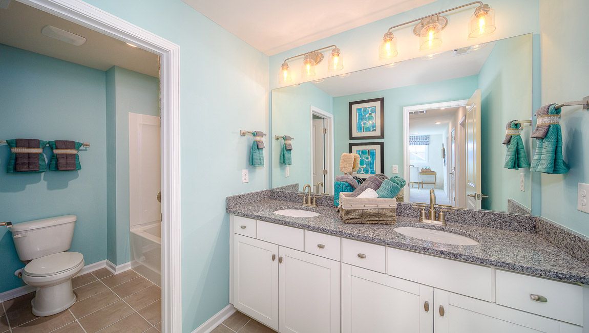 112 Rhuidean Court. Troutman, NC 28166