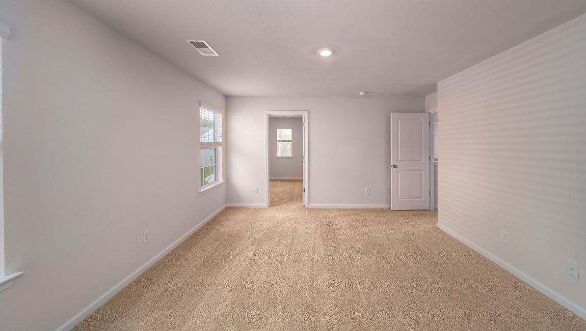 1101 37Th Ave Lane Ne. Hickory, NC 28601