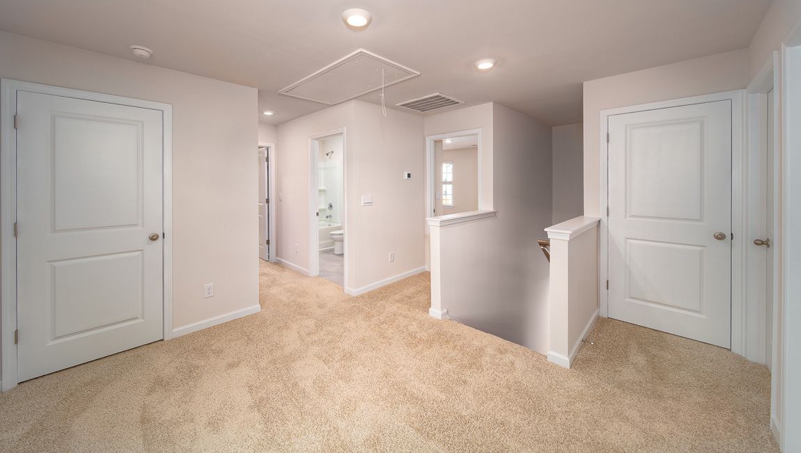 1101 37Th Ave Lane Ne. Hickory, NC 28601