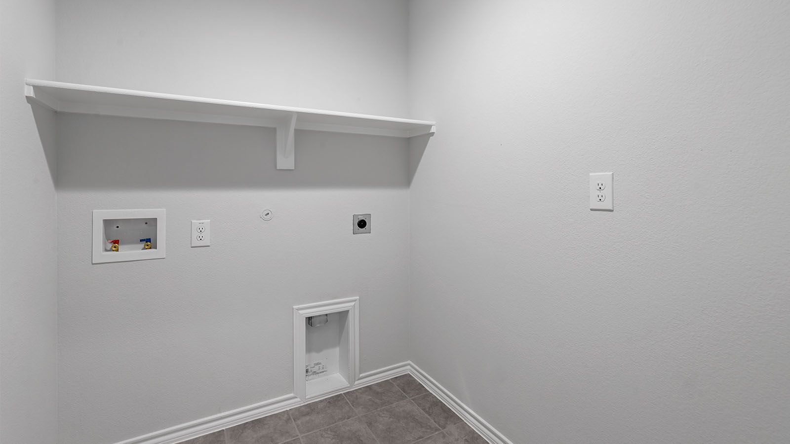 13598 Gunsmoke Lane. Cresson, TX 76035