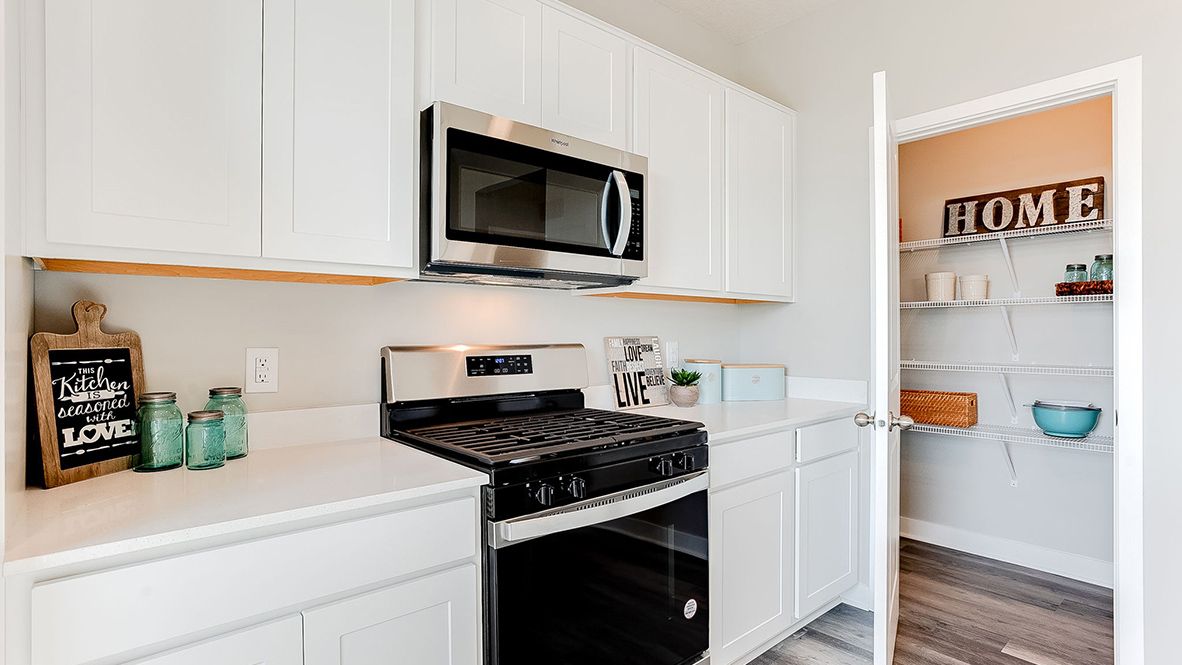 526 Goldenrod Trail. Waconia, MN 55387