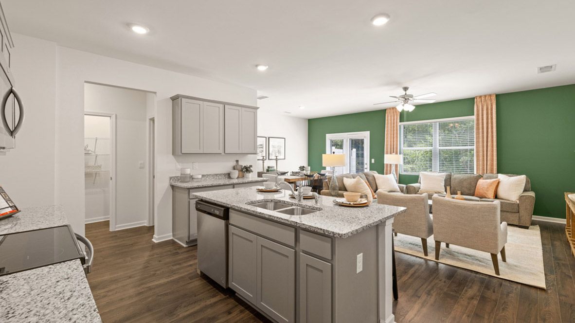 Laurel Park Townhomes por D.R. Horton en Augusta Georgia