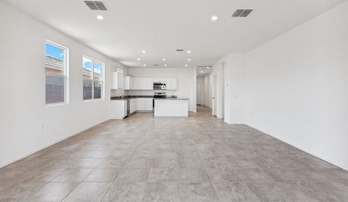 28223 N Ice Cavern Ln. San Tan Valley, AZ 85143