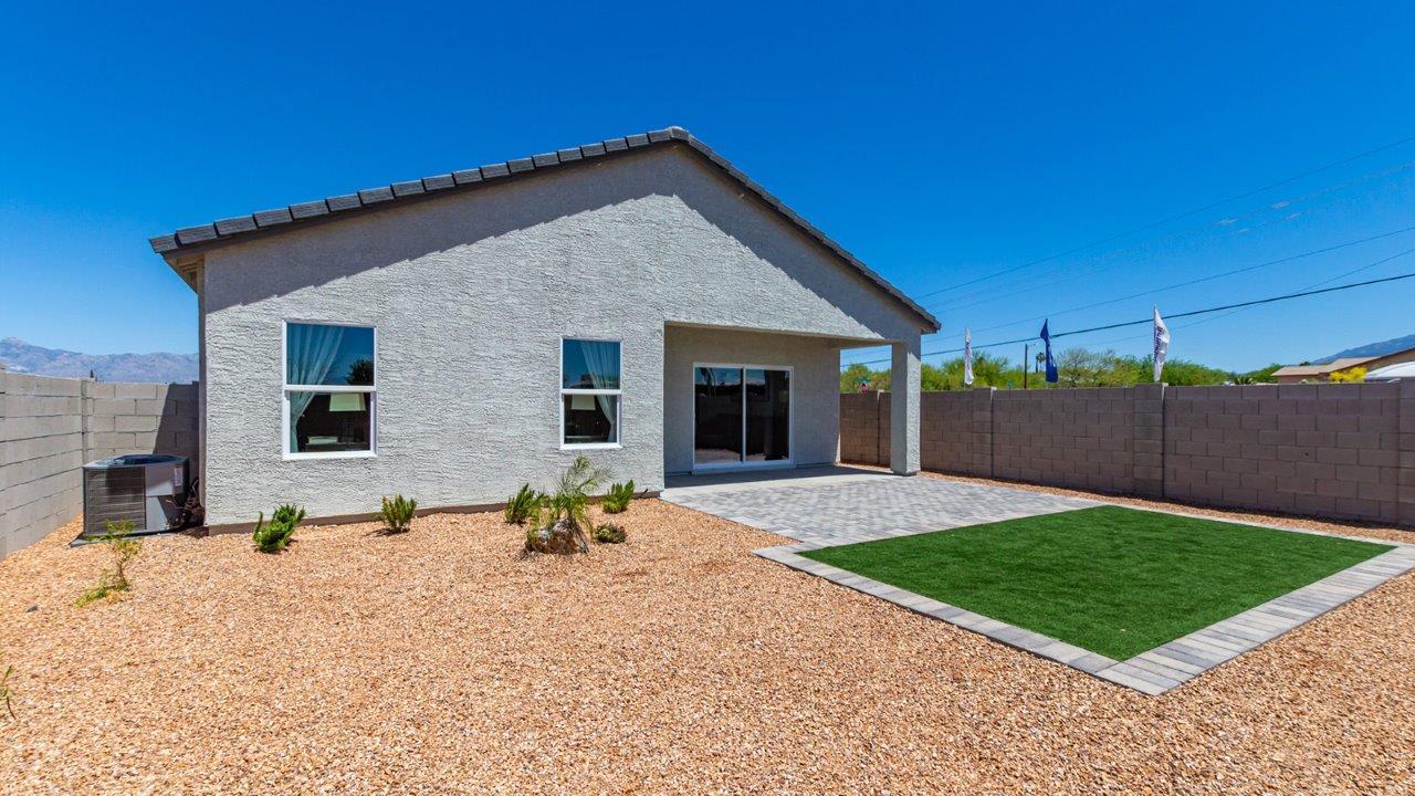 9852 E Gray Hawk Dr. Tucson, AZ 85730