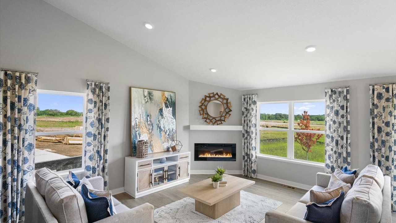 1878 Rainier Drive. Shakopee, MN 55379