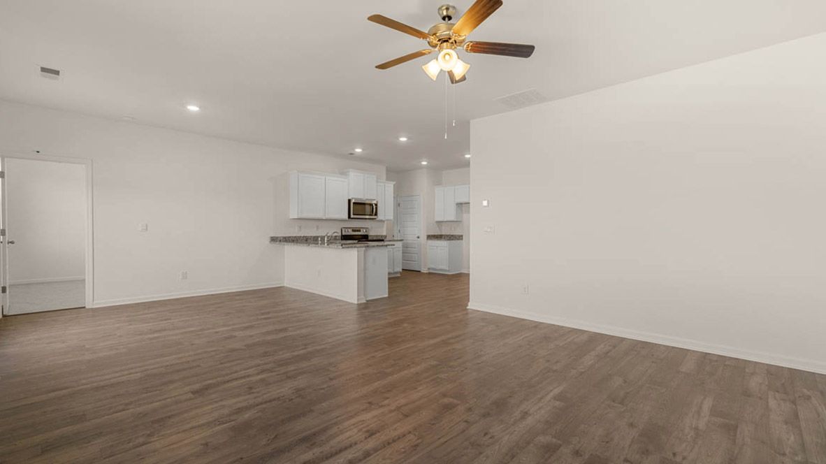 1413 Adirondac Way. Bonaire, GA 31005