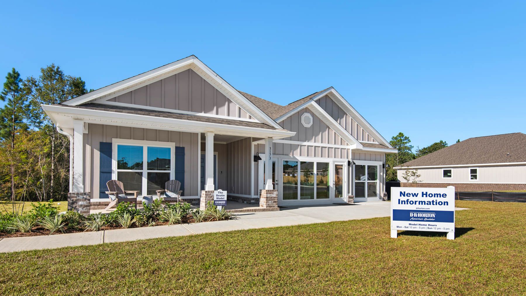 casa en Reserve at Brookhaven por D.R. Horton Basic