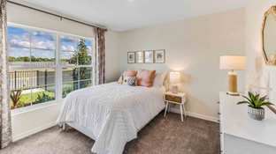 Berry Bay por D.R. Horton Basic en Tampa-St. Petersburg Florida