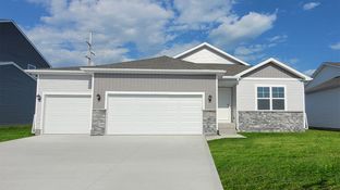 HAMILTON - Stratford Crossing Tradition: Waukee, Iowa - D.R. Horton