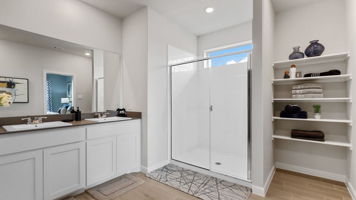 400 Sunday Silence Way. Granbury, TX 76049