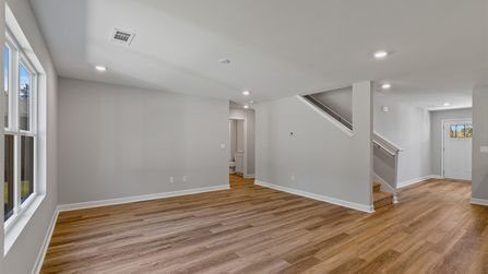 The Hayden Floor Plan - D.R. Horton