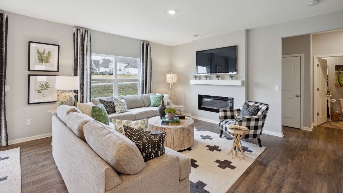 8003 Cedar Meadows Lane. Louisville, KY 40229