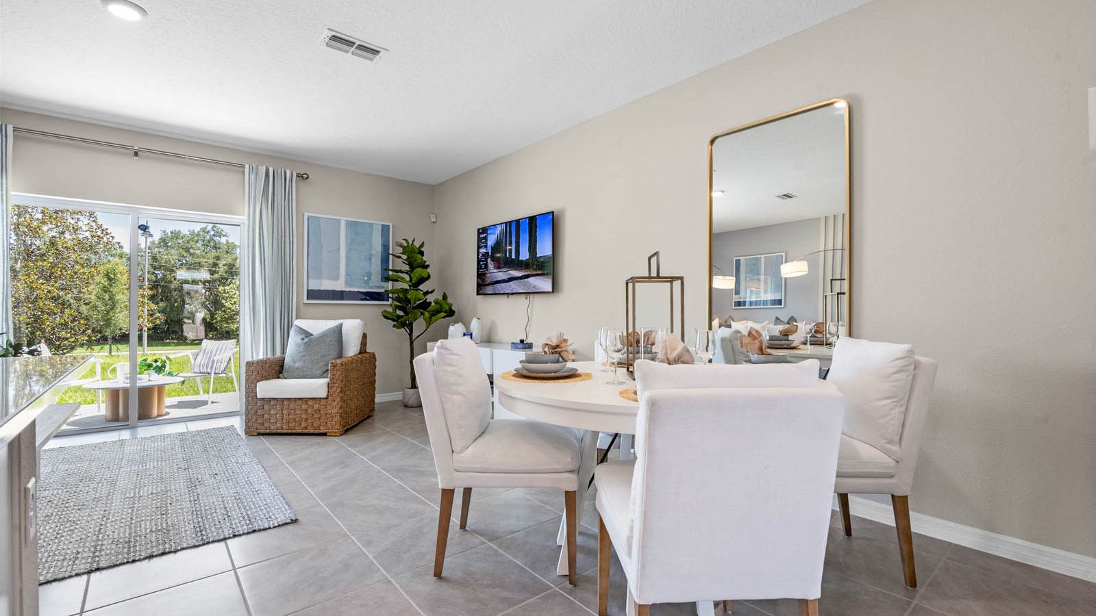 casa en Danbury at Ridgewood Lakes por D.R. Horton