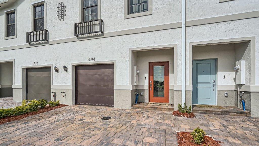 608 Nw 6Th Avenue. Florida City, FL 33034