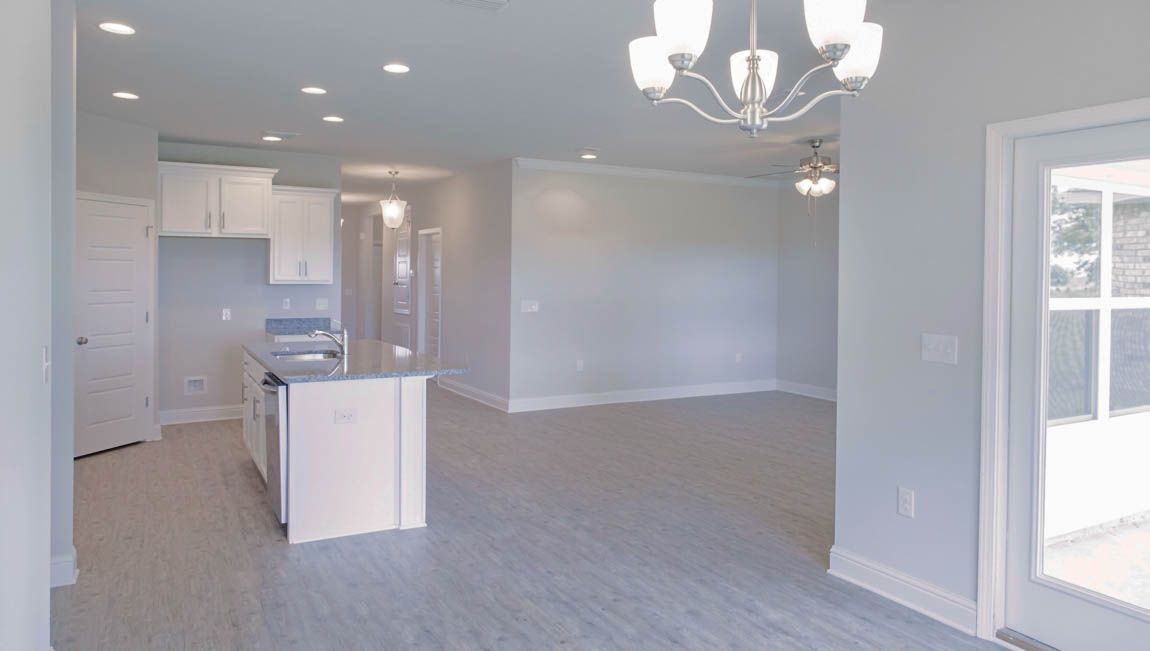 7205 Hawkins Manor. Mobile, AL 36695