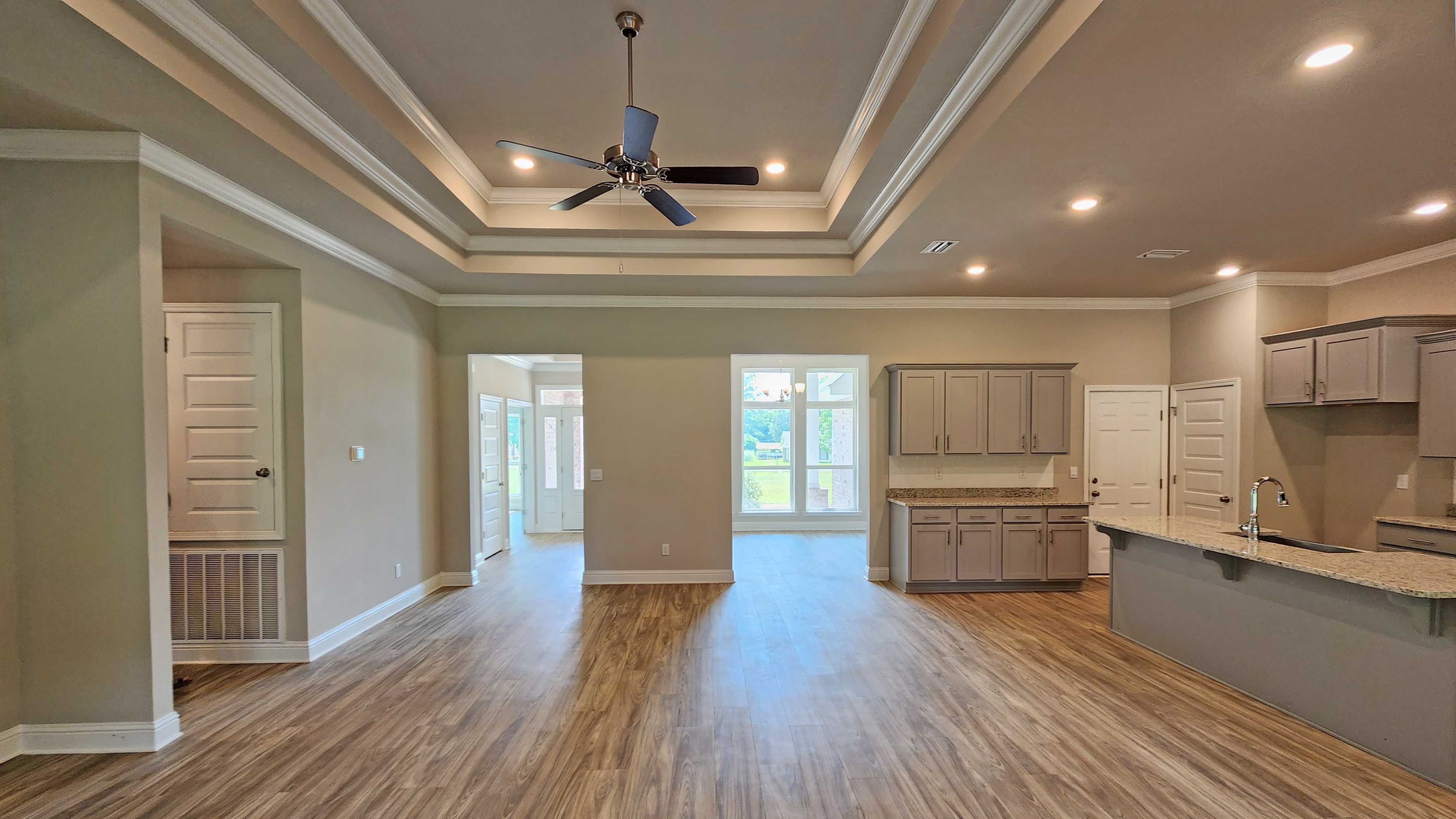 5907 Orchard Lane East. Grand Bay, AL 36541