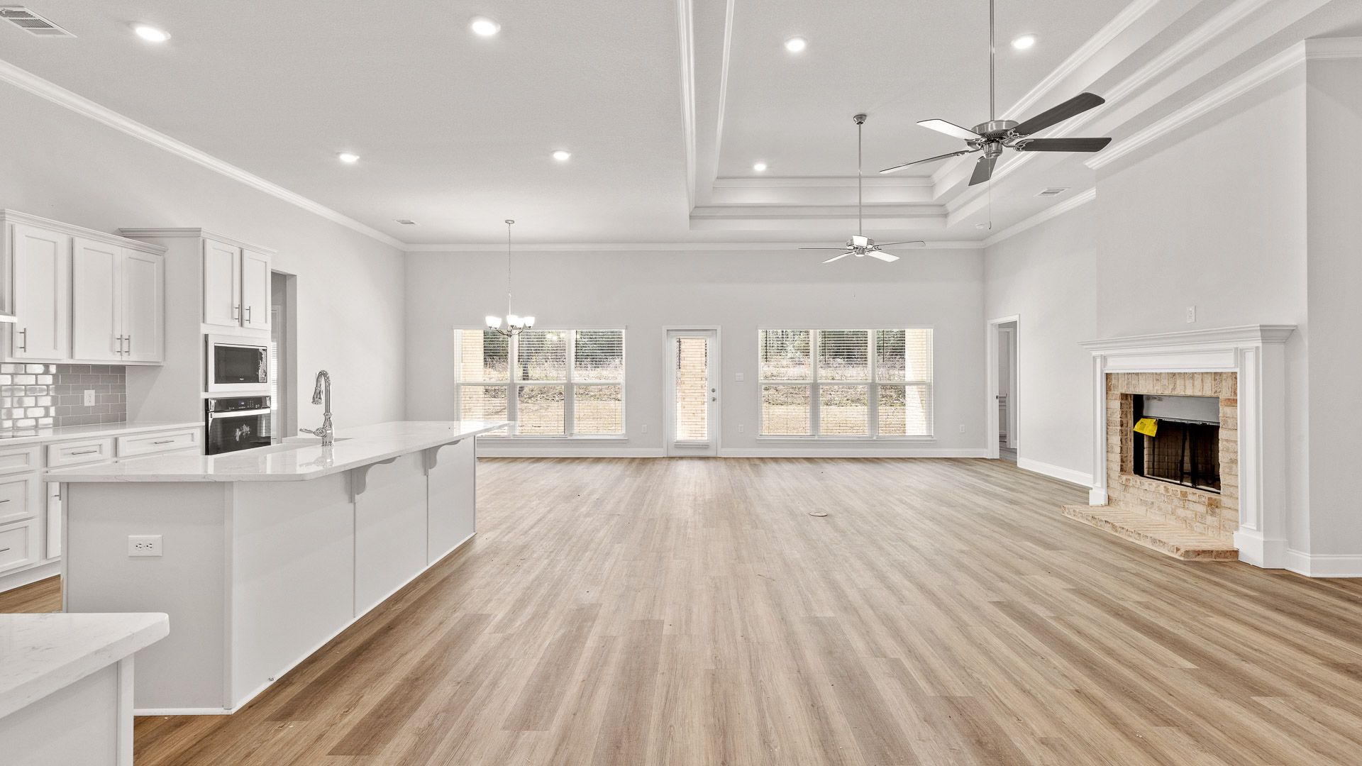 2382 Hamilton Ridge Drive East. Mobile, AL 36695