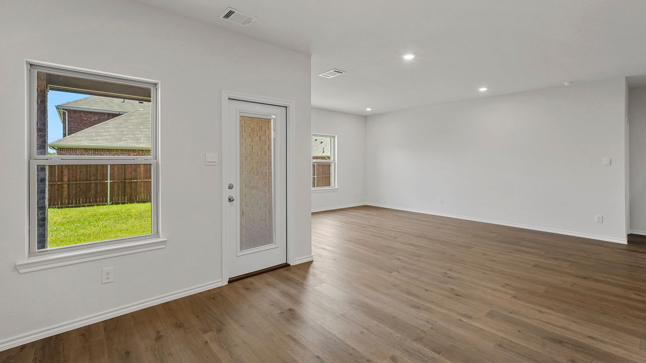 201 Seratoga Street. Corsicana, TX 75110