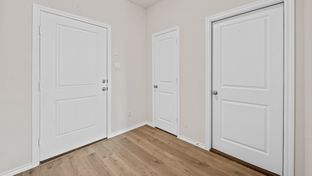 X40D Denton - Labein Villas: Greenville, Texas - D.R. Horton Basic