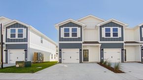 Colonial East Townhomes - Panama City Beach, FL