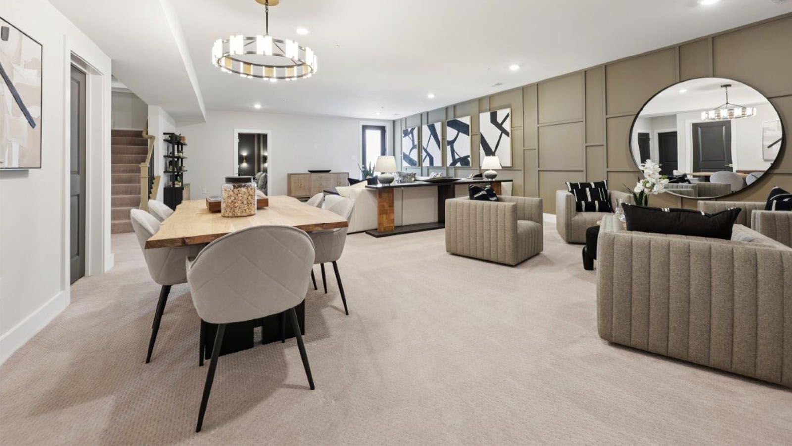 16507 Rolling Knolls Lane. Upper Marlboro, MD 20774