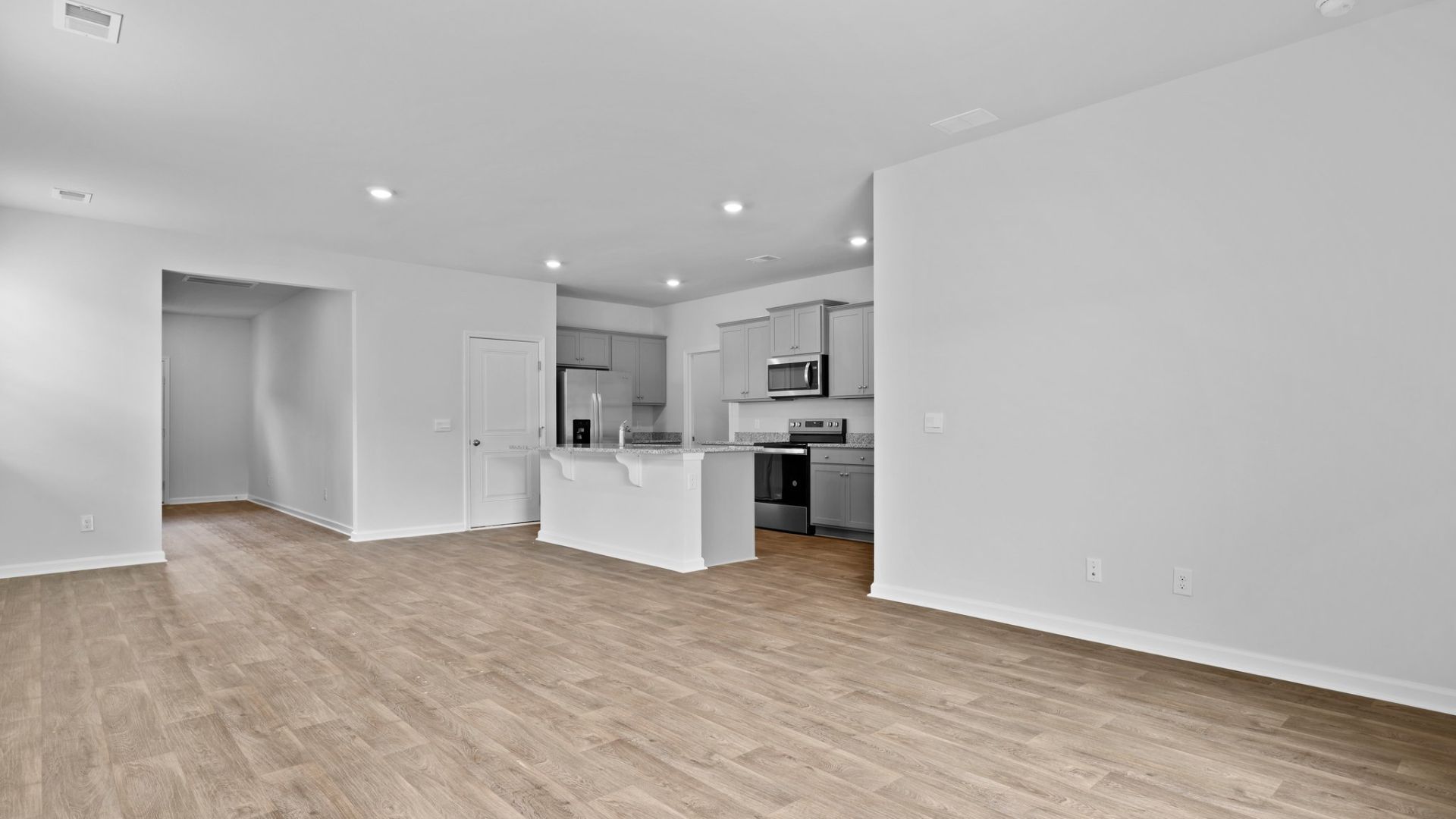 4019 Aberfeldy Ln. Ravenel, SC 29470