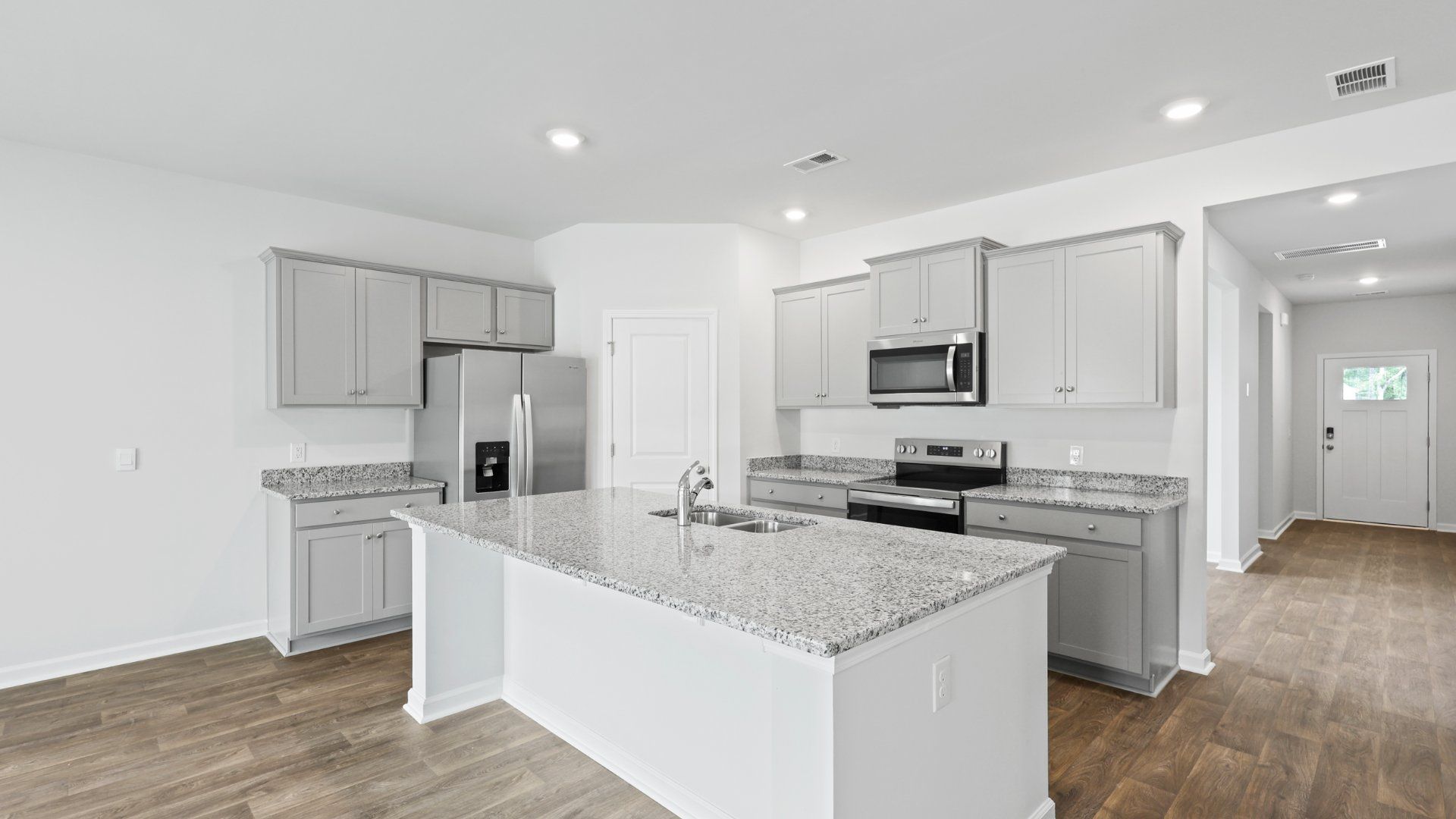 4019 Aberfeldy Ln. Ravenel, SC 29470