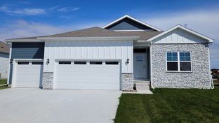 Hamilton - Eagle Vista: Adel, Iowa - D.R. Horton