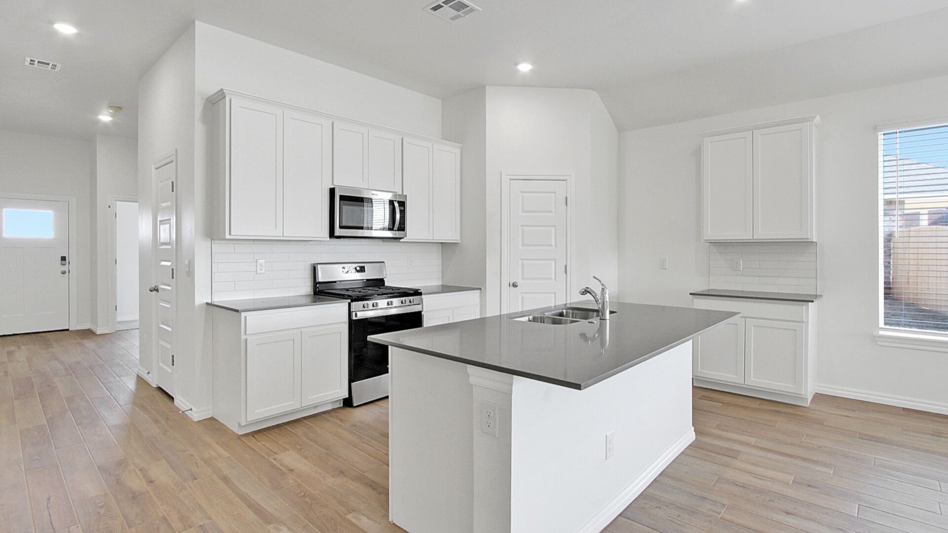 1274 Burlywood Lane. Piedmont, OK 73078