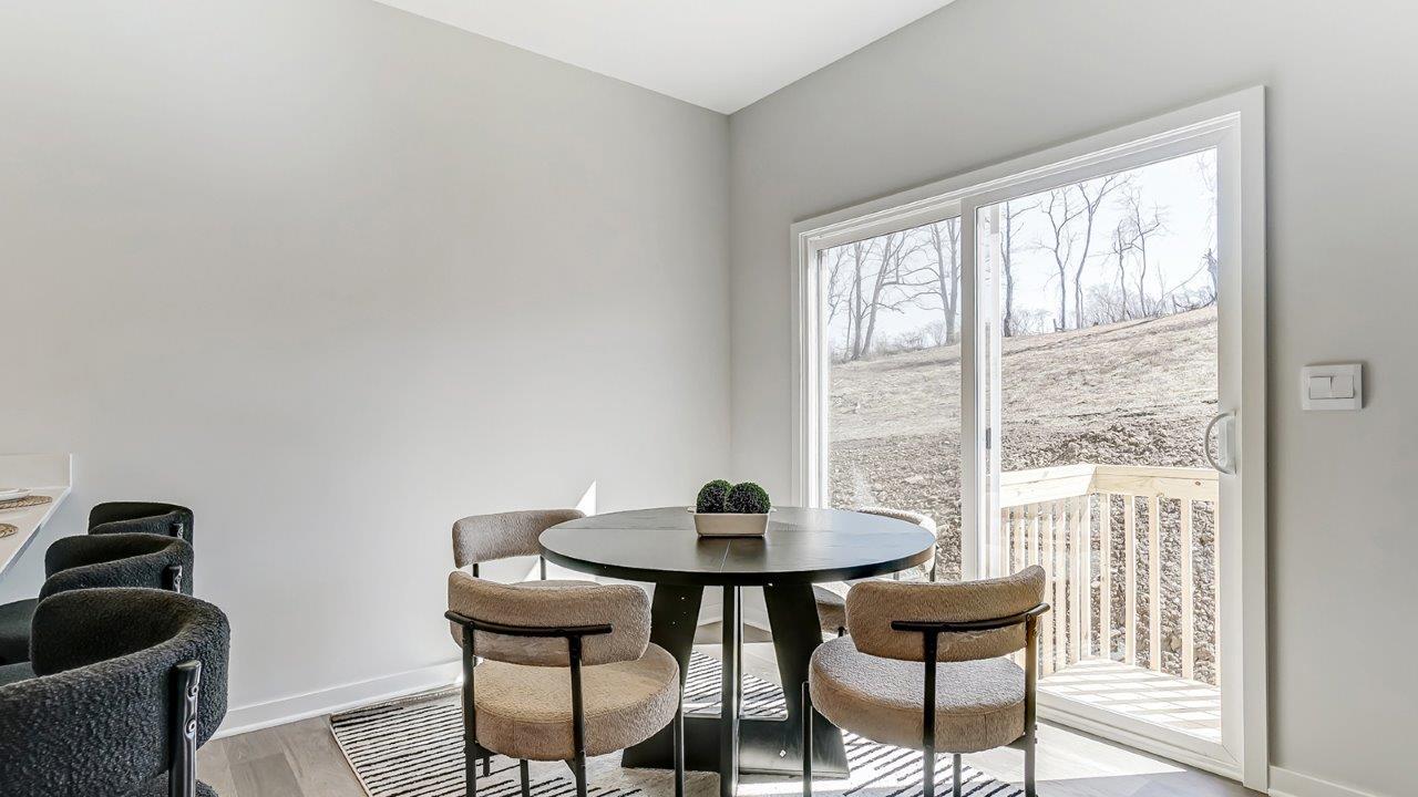 819 Sherwood Loop. Bellefontaine, OH 43311