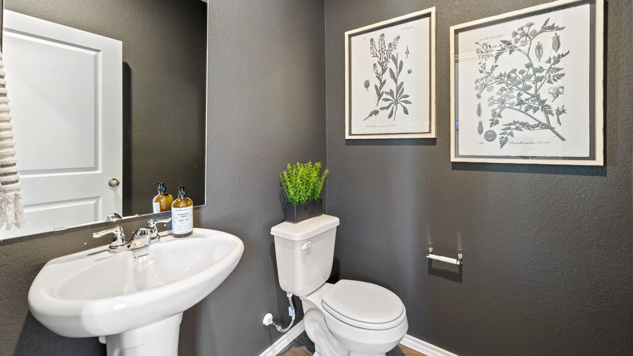 2102 California Ln. Arlington, TX 76015