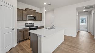 X40E Elgin - Corsicana Commons: Corsicana, Texas - D.R. Horton Basic
