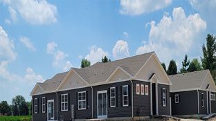 CHANDLER - Stonewater Ranch Townhomes: Wonder Lake, Illinois - D.R. Horton