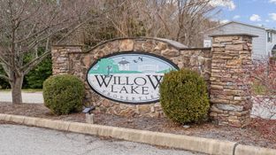 Willow Lake por D.R. Horton Basic en Lynchburg Virginia