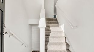 MCKINLEY - Cambridge Lakes North Townhomes: Pingree Grove, Illinois - D.R. Horton Basic
