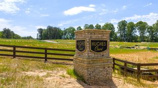 Hughes Court por D.R. Horton en Atlanta Georgia