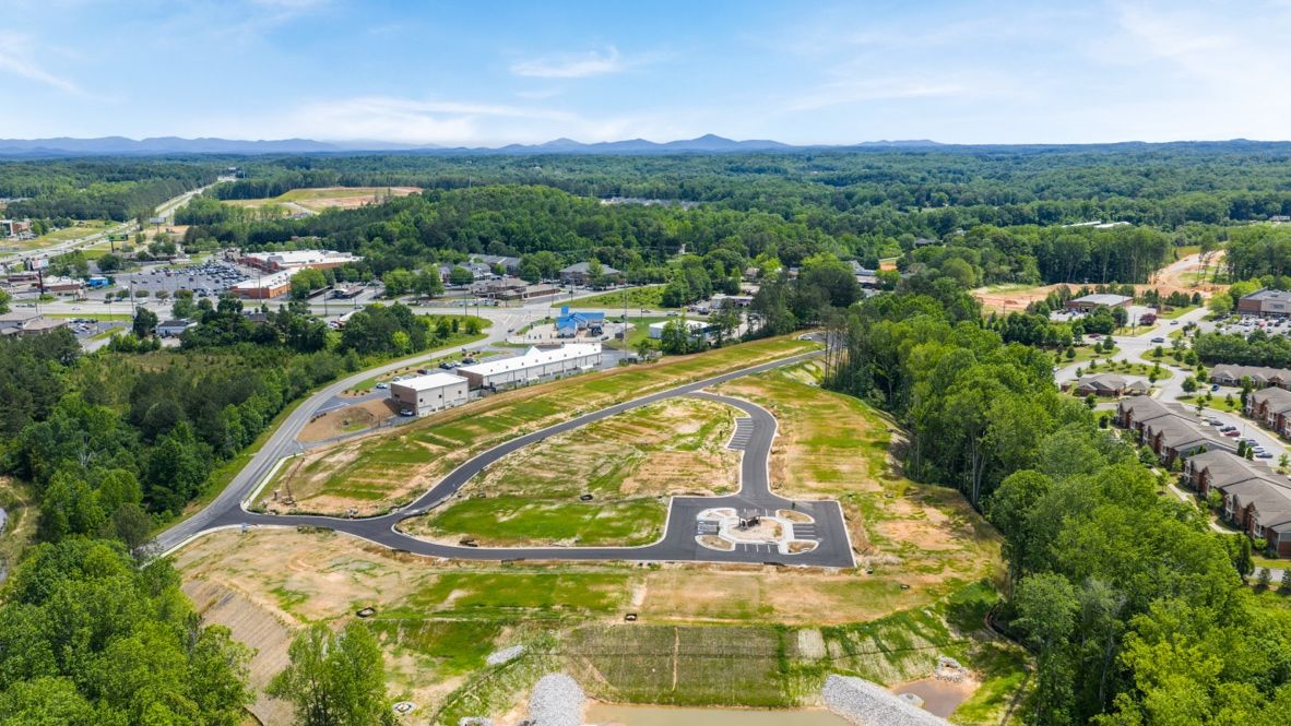casa en Hughes Court por D.R. Horton