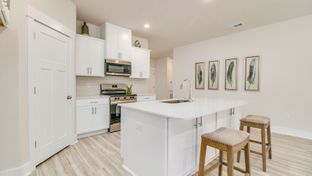 The Rhett - Deer Ridge Crossing: Gulf Breeze, Florida - D.R. Horton Basic
