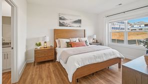 1094 Edison Road (Cali)