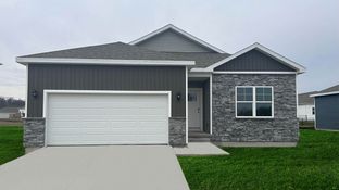 Hamilton - Highland Meadows: Urbandale, Iowa - D.R. Horton