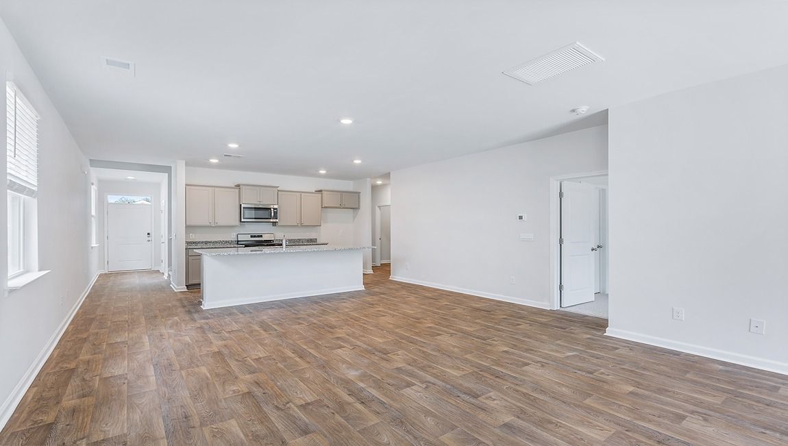 93 Lamboll Street. Wilmington, NC 28411