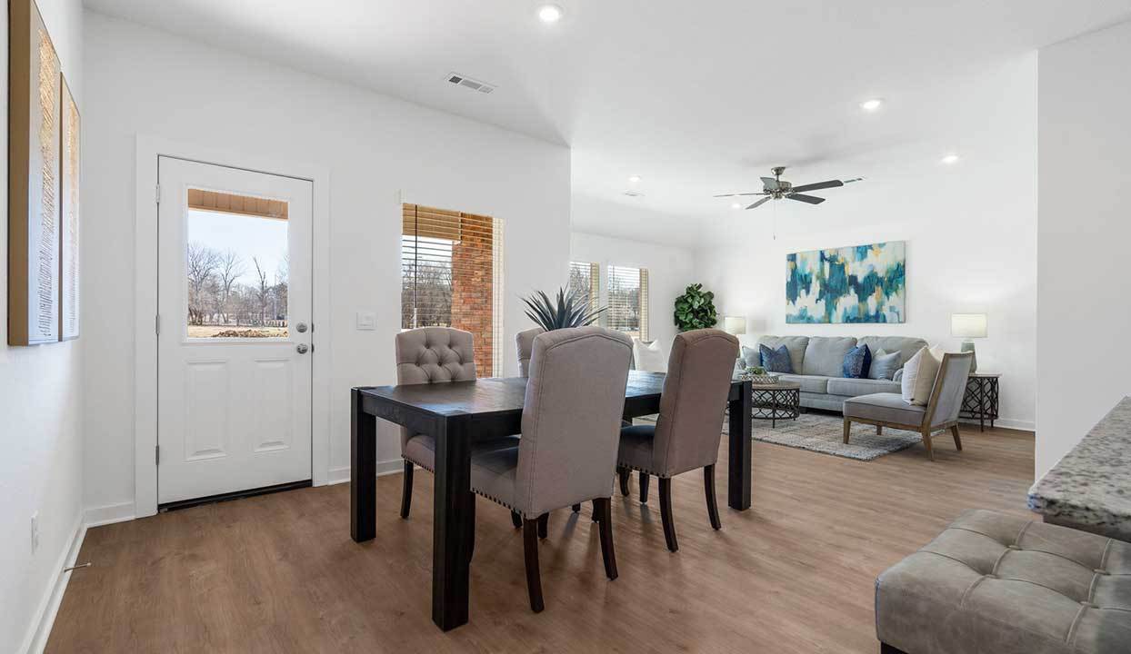 592 Oklahoma St. Farmington, AR 72730