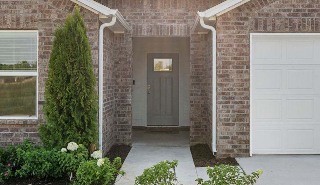 592 Oklahoma St. Farmington, AR 72730