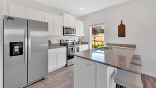 Altamont Townhome - Cherokee Crossing: Kodak, Tennessee - D.R. Horton Basic