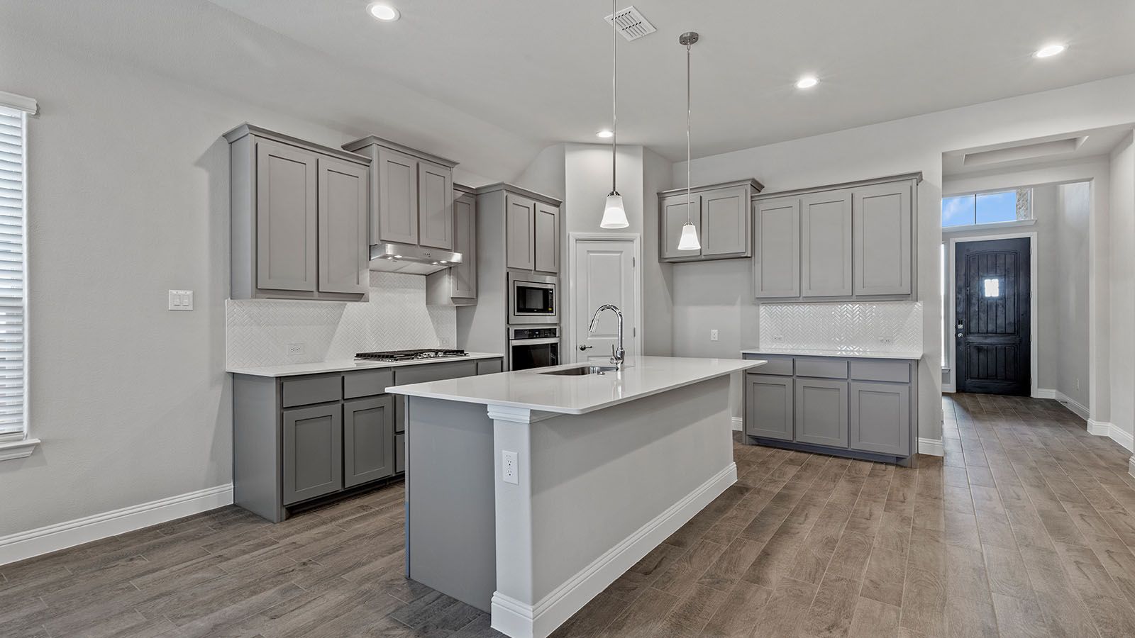 11725 Canopy Trail. Justin, TX 76247