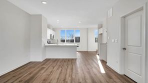 445 Lakeshore Ct (MONROE)