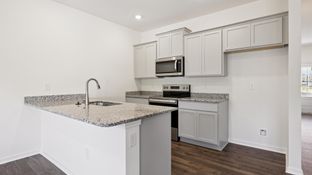 Altamont Townhome - Cherokee Crossing: Kodak, Tennessee - D.R. Horton Basic
